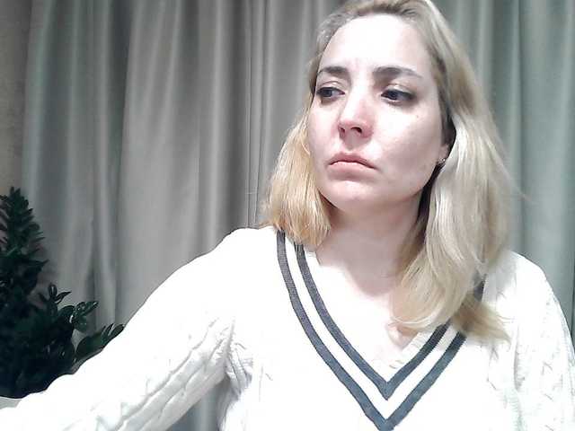 mariska-kiska's BongaCams show and profile