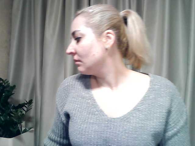 mariska-kiska's BongaCams show and profile