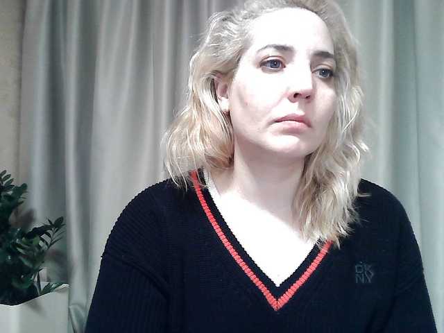 mariska-kiska's BongaCams show and profile