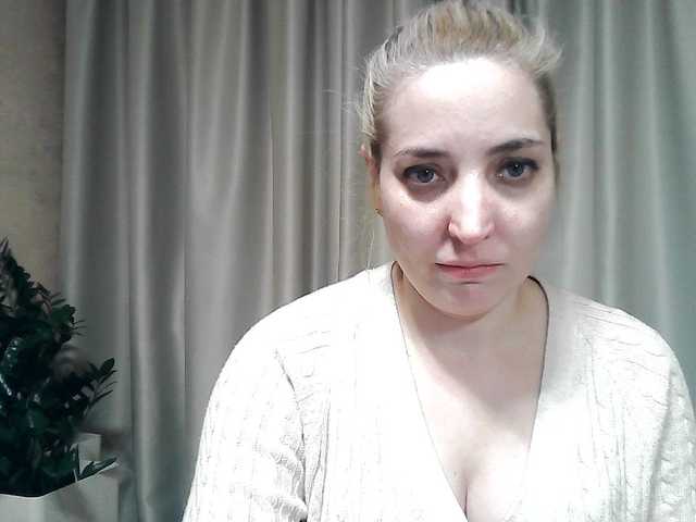 mariska-kiska's BongaCams show and profile