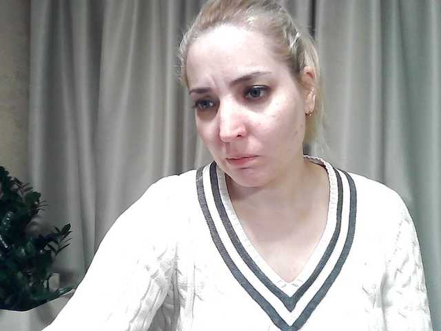 mariska-kiska's BongaCams show and profile