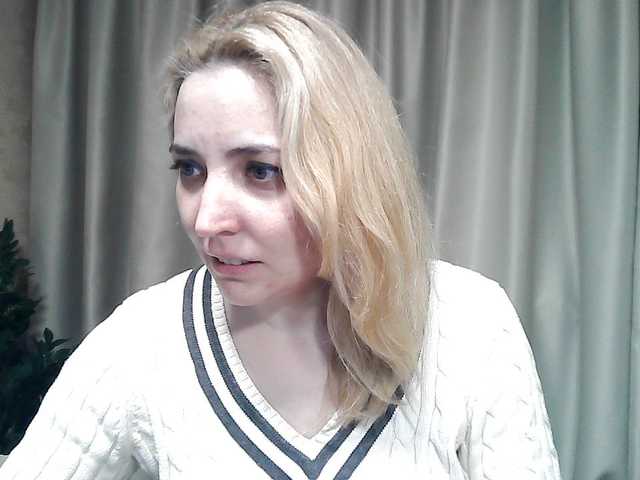 mariska-kiska's BongaCams show and profile