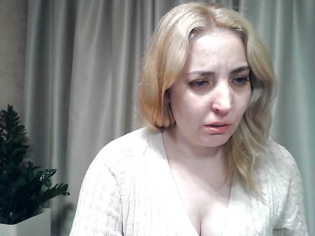 mariska-kiska's BongaCams show and profile