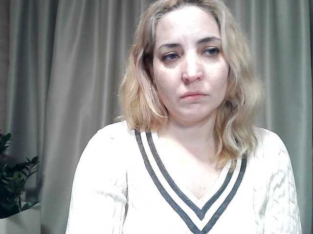 mariska-kiska's BongaCams show and profile