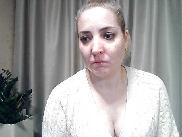 mariska-kiska's BongaCams show and profile