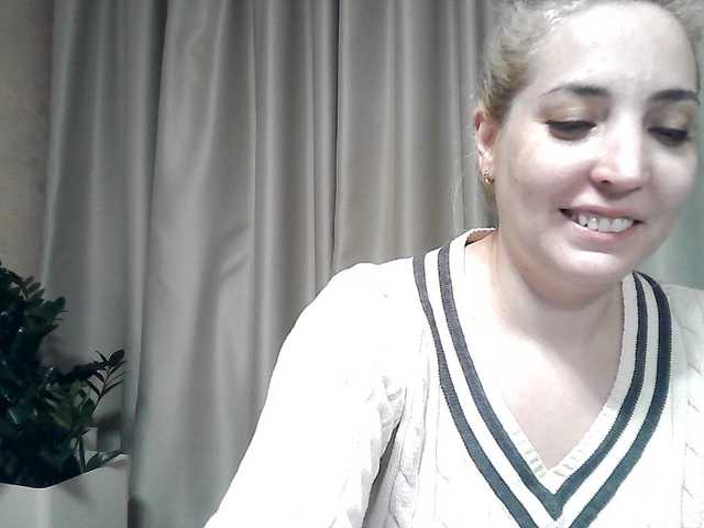 mariska-kiska's BongaCams show and profile