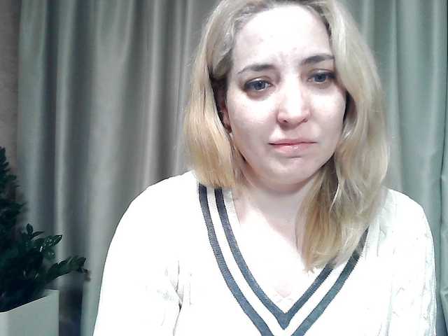 mariska-kiska's BongaCams show and profile