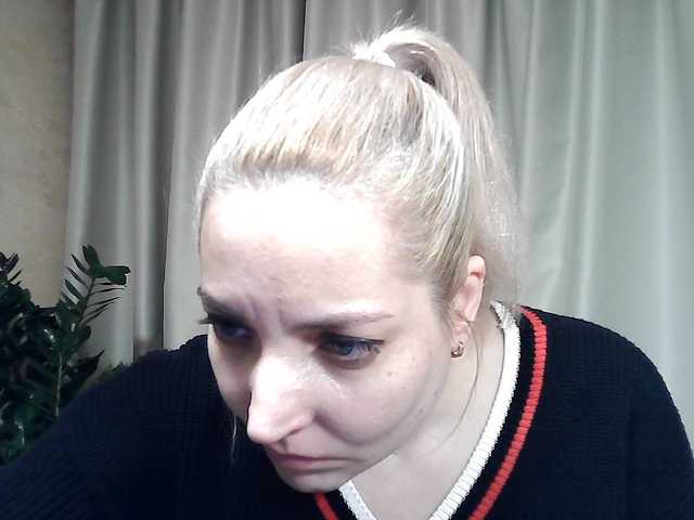 mariska-kiska cam belle