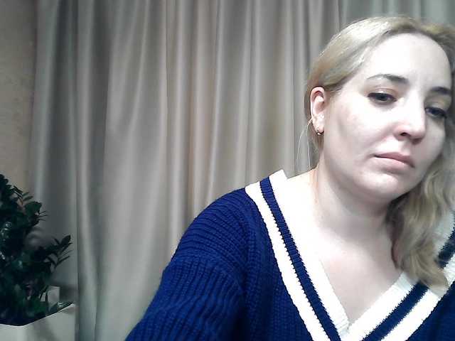 mariska-kiska's BongaCams show and profile