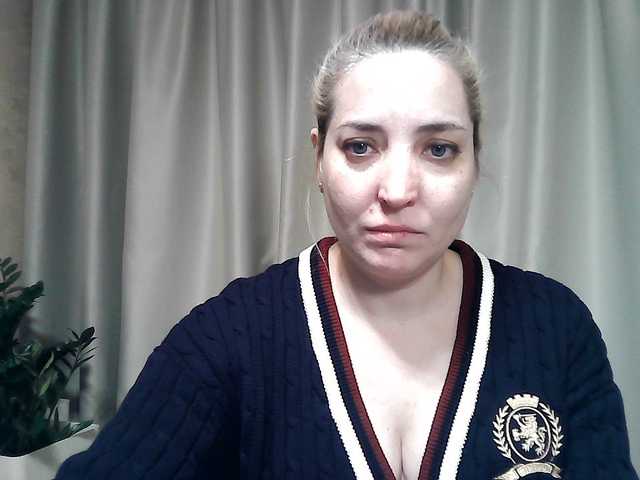 mariska-kiska's BongaCams show and profile