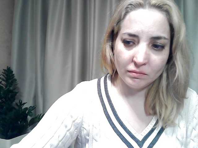 mariska-kiska's BongaCams show and profile