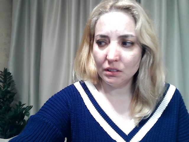 mariska-kiska's BongaCams show and profile