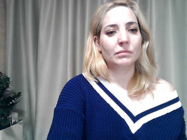 mariska-kiska's BongaCams show and profile