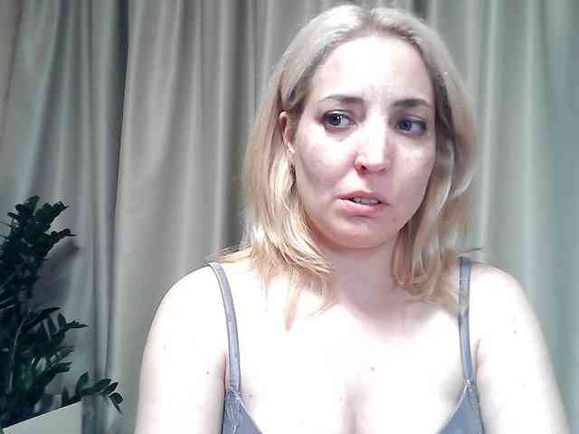 mariska-kiska Live Webcam on BongaCams