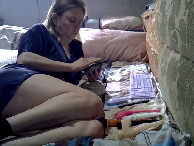 ptichka38's BongaCams show and profile