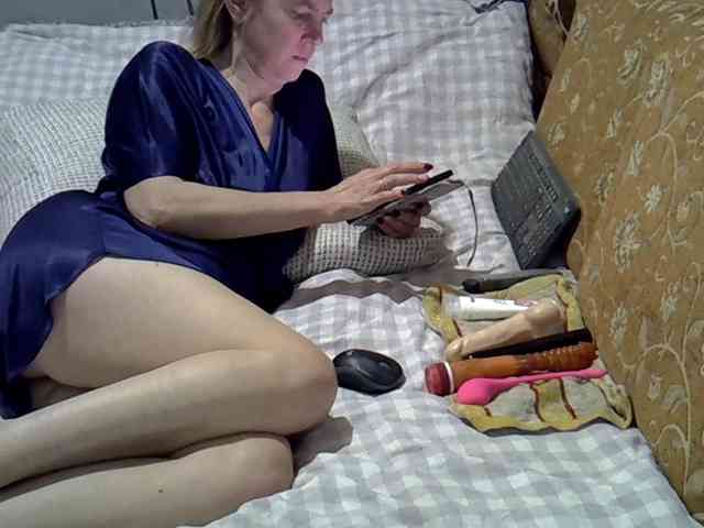 ptichka38 Live Webcam on BongaCams