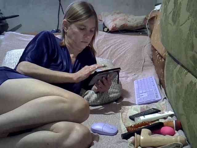 ptichka38 Live Webcam on BongaCams