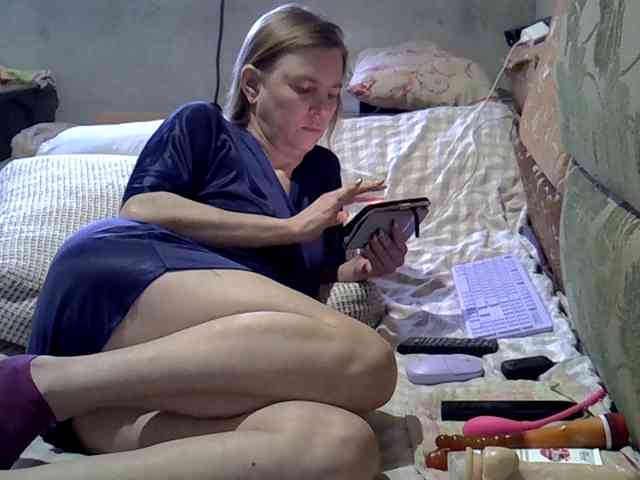 ptichka38 Live Webcam on BongaCams