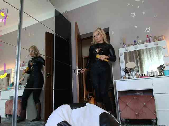 Allesya23 webcam