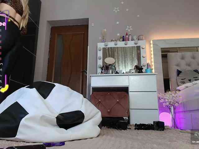 Allesya23 webcam