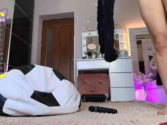Allesya23 webcam