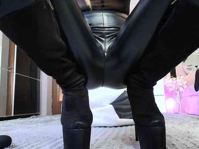 Allesya23 webcam
