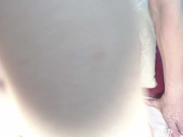 juliesquirts's BongaCams show and profile