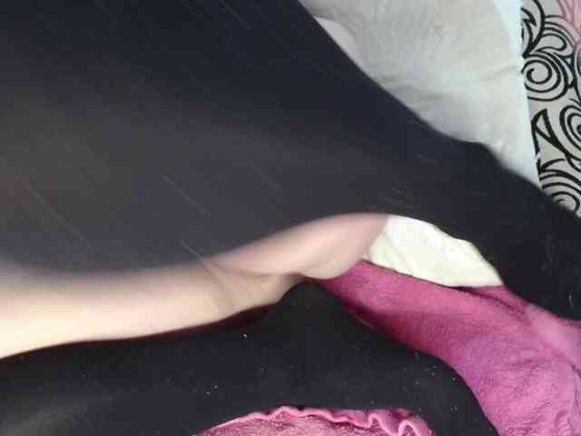 juliesquirts juliesquirts