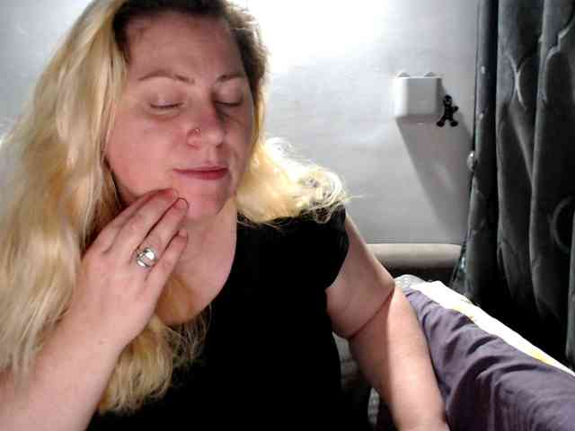 candycream74's webcam live show