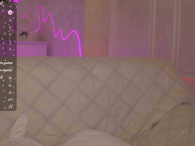 MissJuliaa's BongaCams show and profile