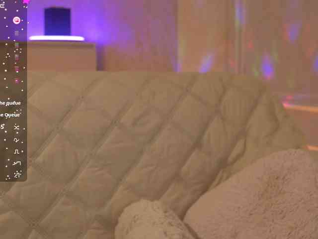 RoyalW webcam