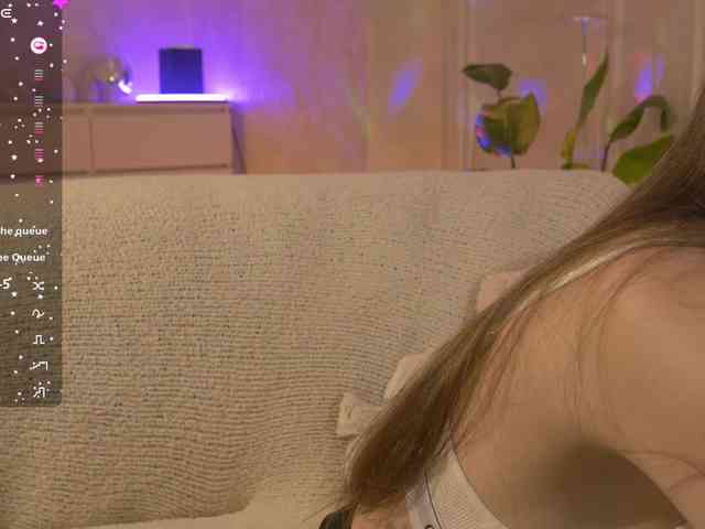 RoyalW webcam