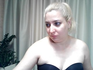 KickaIricka Porn Show