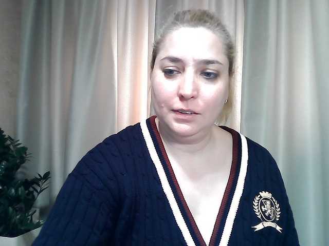 KickaIricka's BongaCams show and profile