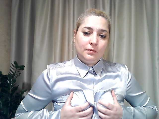 KickaIricka's BongaCams show and profile