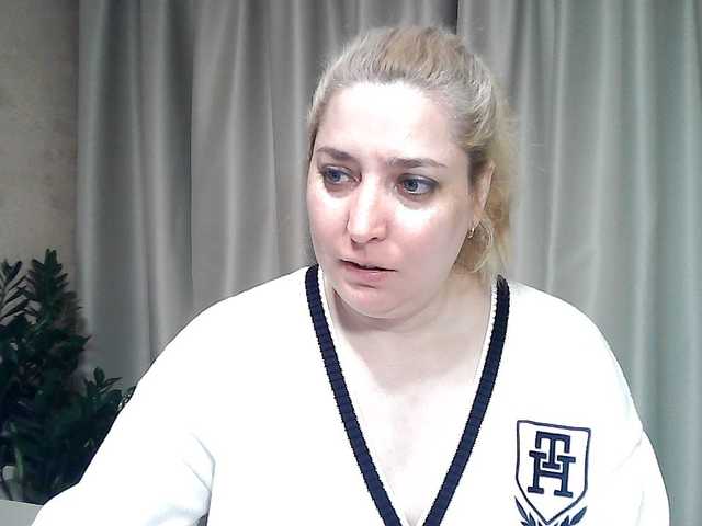 KickaIricka's BongaCams show and profile