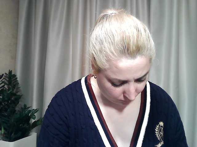 KickaIricka's BongaCams show and profile