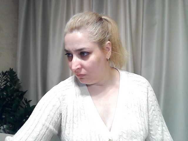 KickaIricka live cam profile