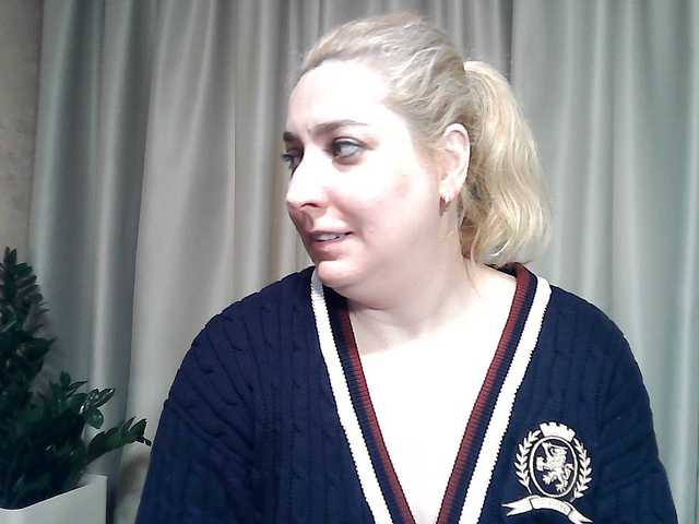 KickaIricka's BongaCams show and profile