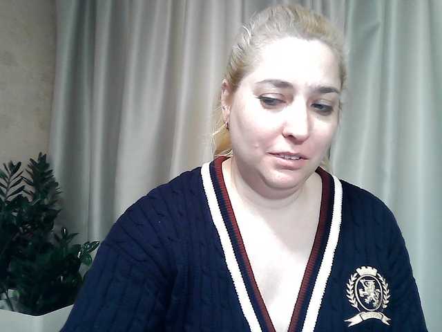 KickaIricka's BongaCams show and profile