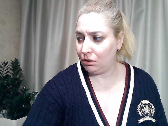 KickaIricka's BongaCams show and profile