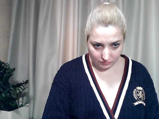 KickaIricka's BongaCams show and profile