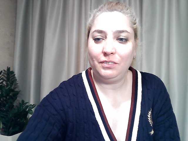 KickaIricka's BongaCams show and profile