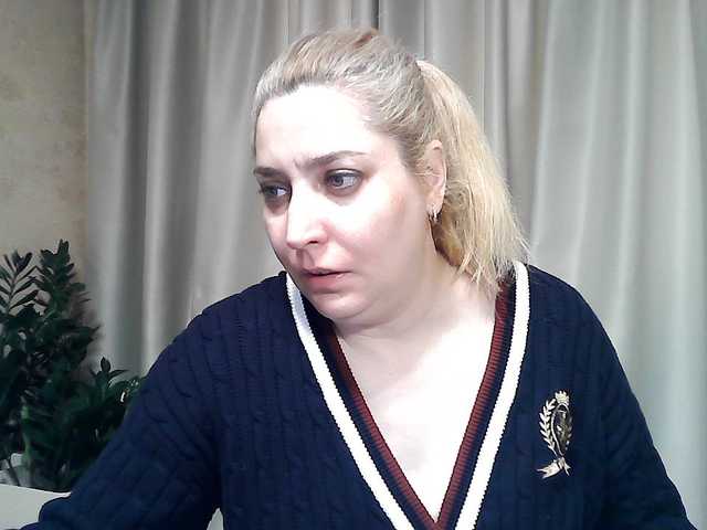 KickaIricka's BongaCams show and profile