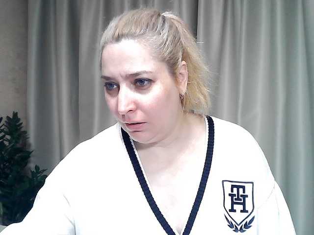 KickaIricka's BongaCams show and profile