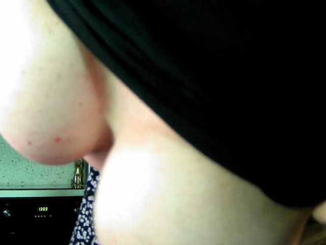 Mashulya29's BongaCams show and profile