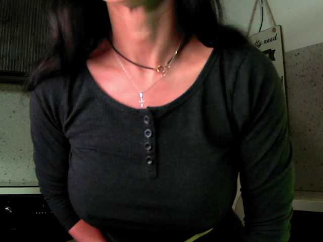 Mashulya29's BongaCams show and profile