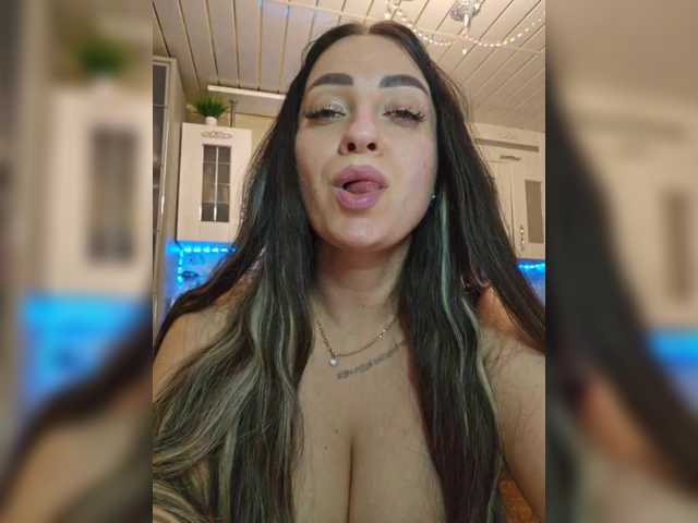 vipbrunetka's BongaCams show and profile