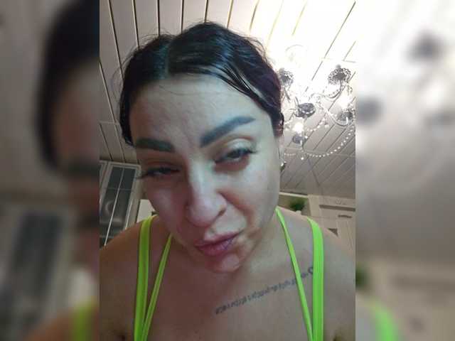 vipbrunetka's BongaCams show and profile