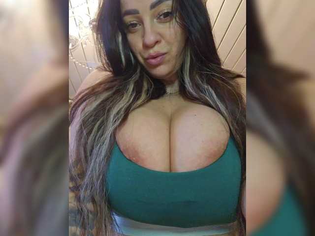 vipbrunetka's BongaCams show and profile